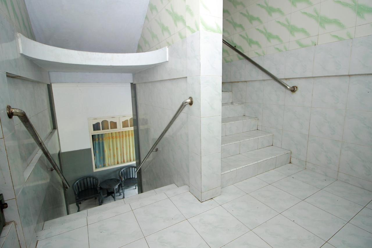 Oyo 1669 Hotel Vista Syariah Bengkulu Esterno foto
